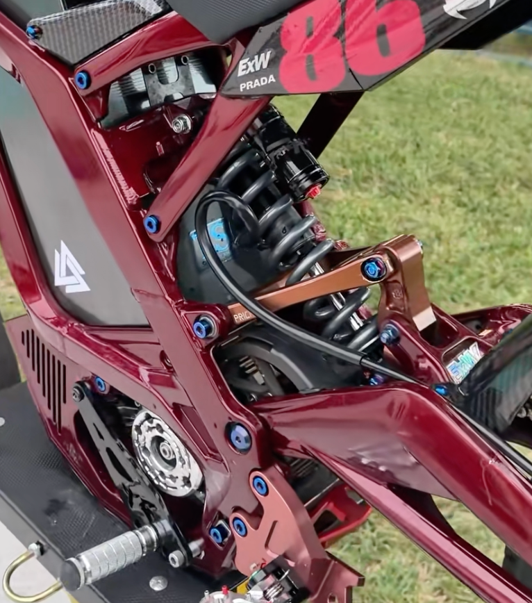 triangle titanium(ultra,lbx)