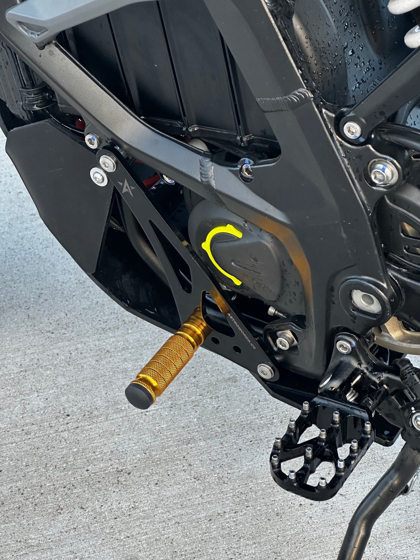 Surron Ultra Bee Shift Lock Astroworks Co