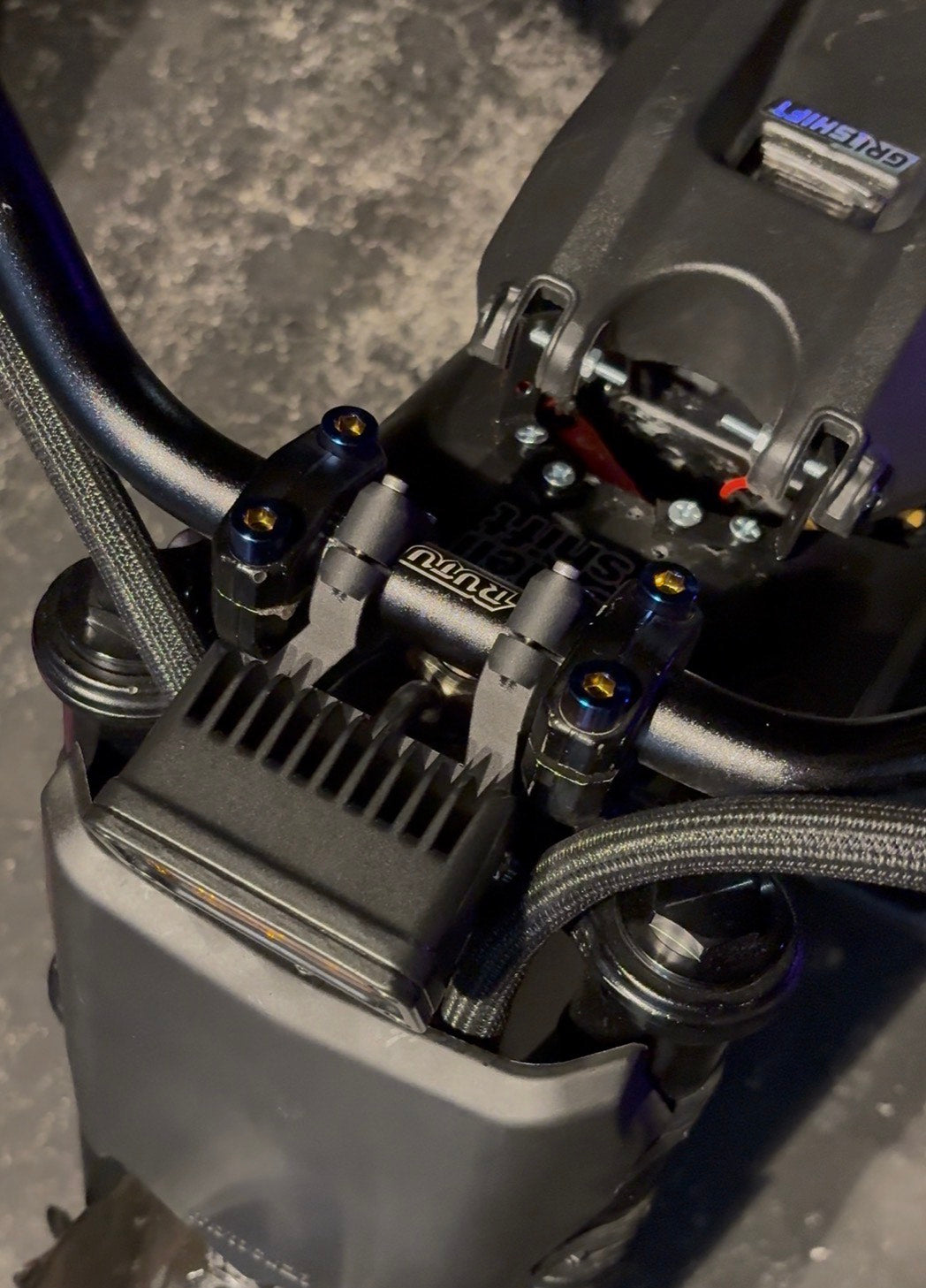 Pre-Order Skinny style light mount (7/8 bars)